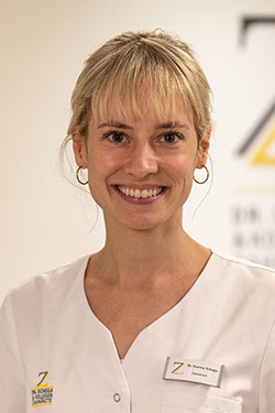 Dr. Yvonne Schega